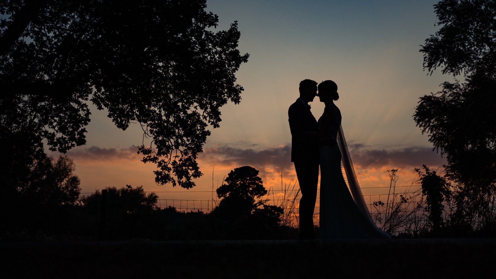 Silhouette Wedding Photography
