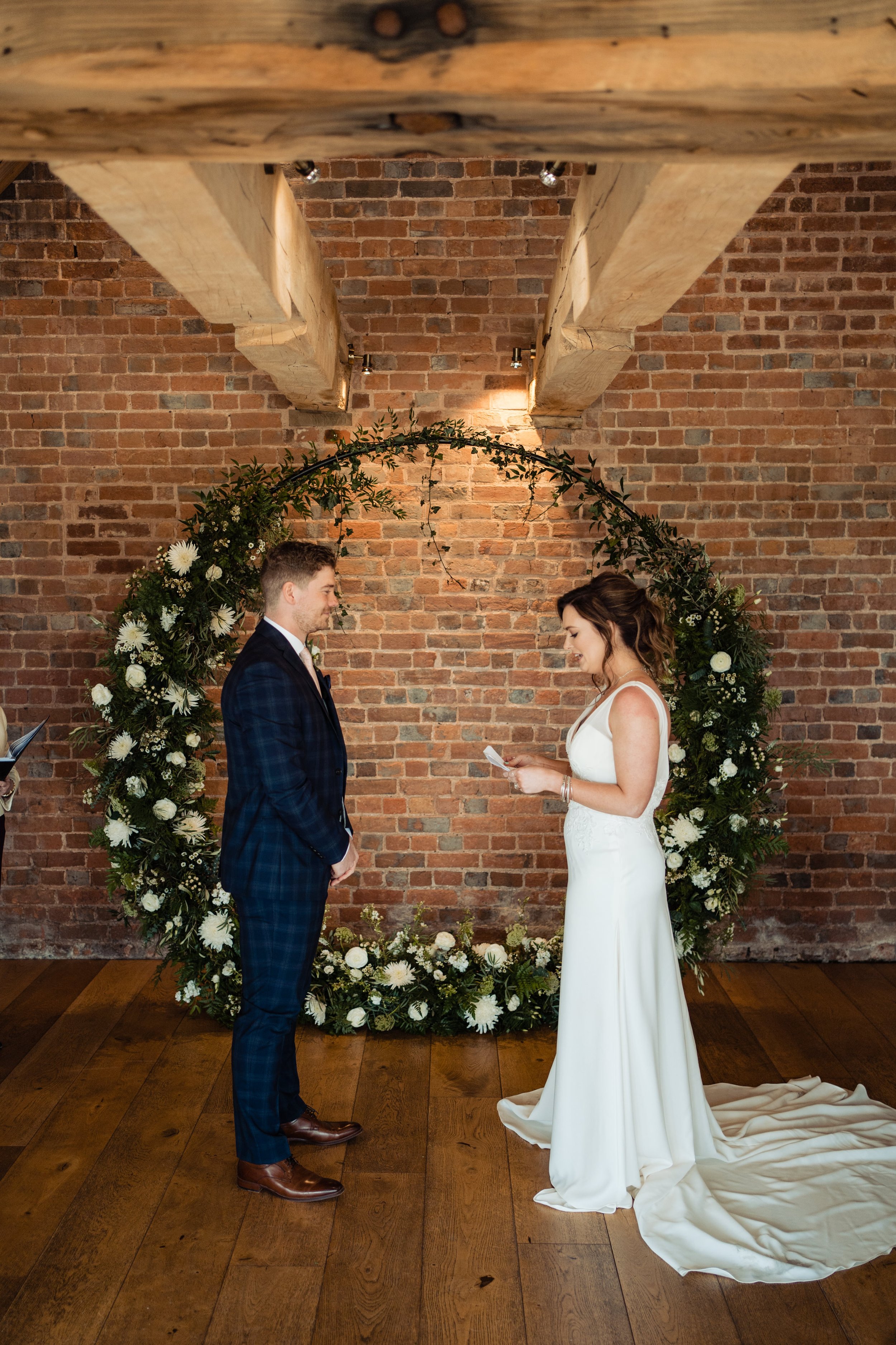 Brickhouse Vineyard elopement 17-1.jpg