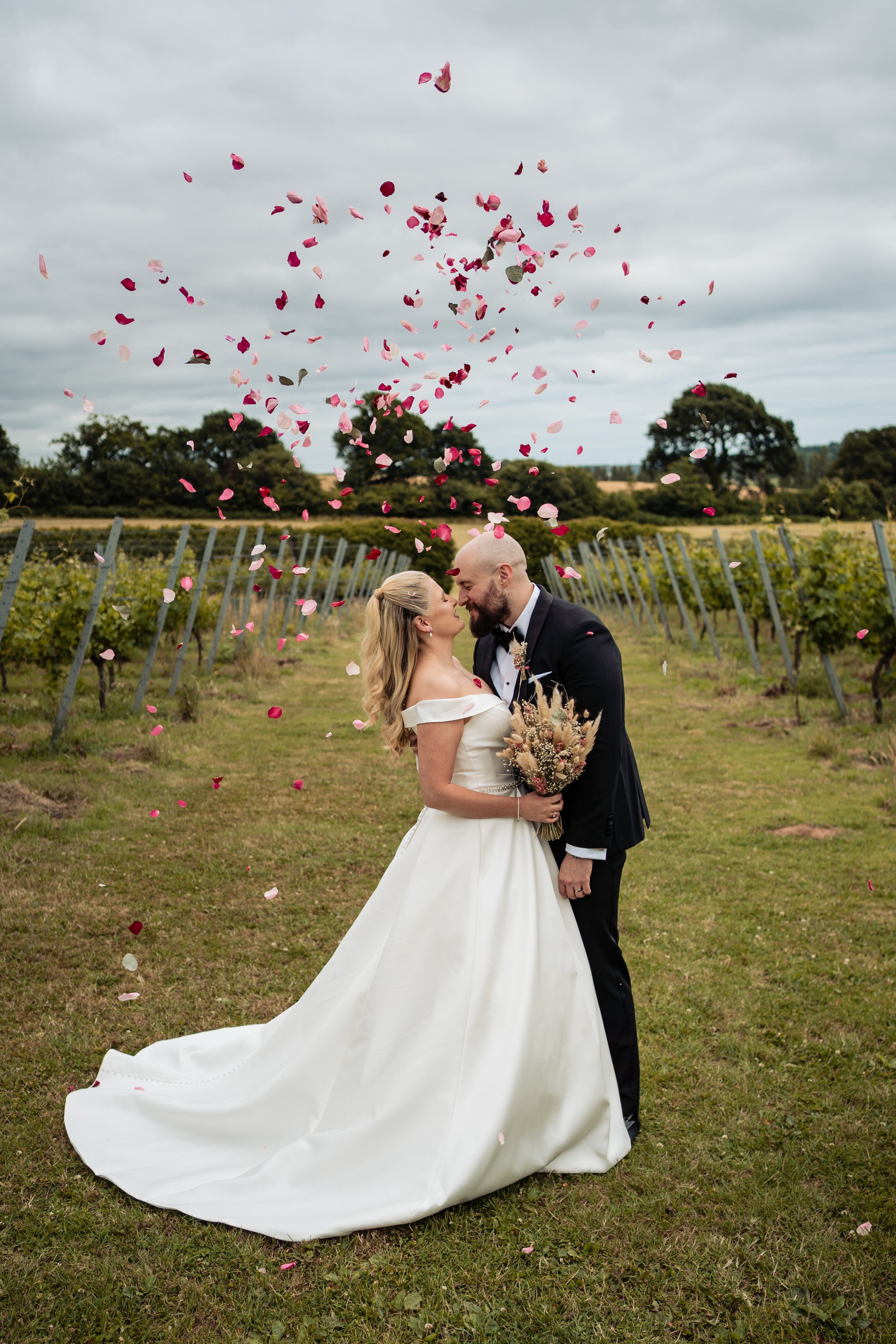 Brickhouse Vineyard elopement 37-1.jpg