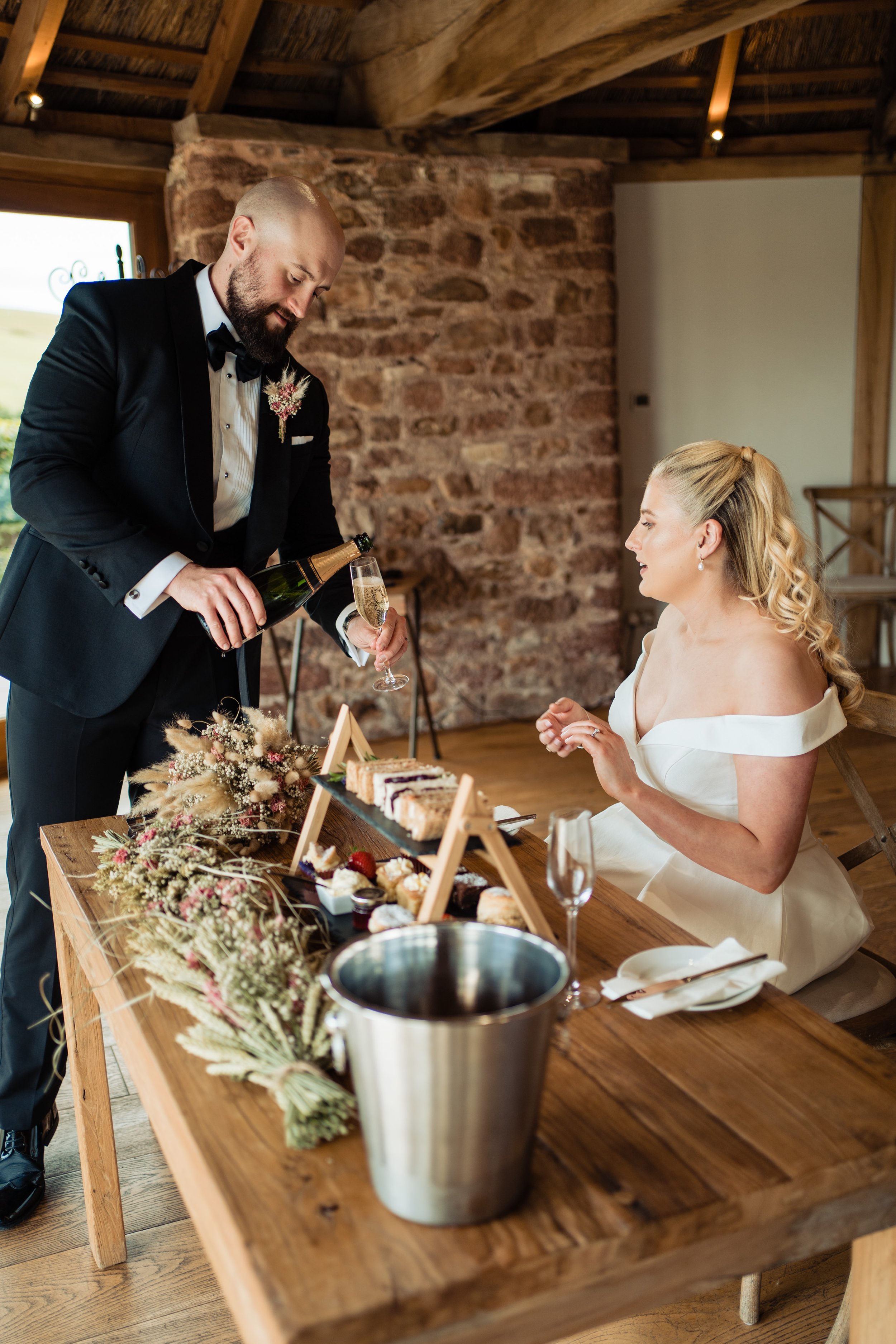 Brickhouse Vineyard elopement 45-1.jpg