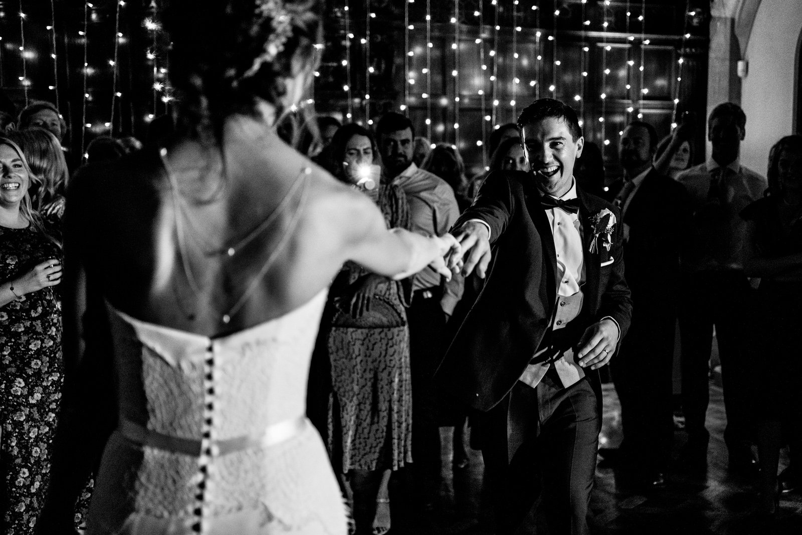 bride and groom first dance 